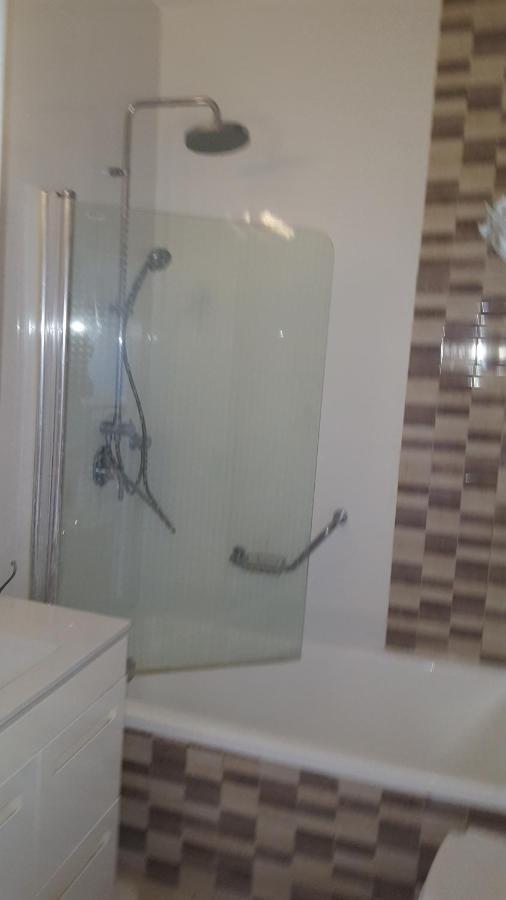 Room Near Sheba Medical Center, And Bar Ilan, And Tlv Airport Qiryat Ono Exterior photo