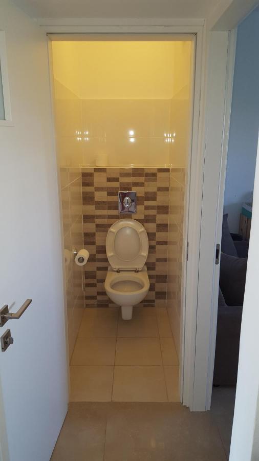 Room Near Sheba Medical Center, And Bar Ilan, And Tlv Airport Qiryat Ono Exterior photo
